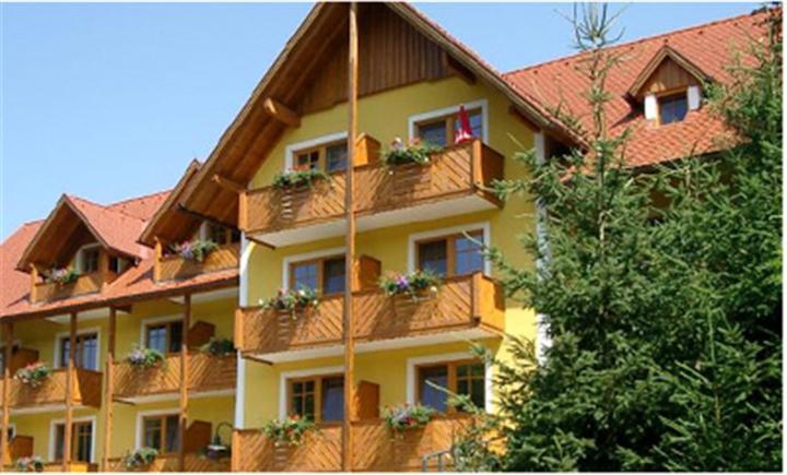 Gasthof Hotel Schmied Arnfels Екстер'єр фото