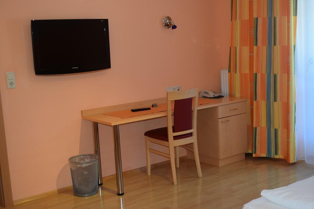 Gasthof Hotel Schmied Arnfels Екстер'єр фото