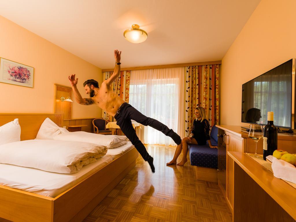 Gasthof Hotel Schmied Arnfels Екстер'єр фото